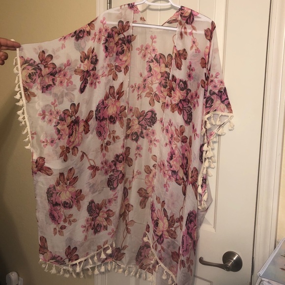 Pink Floral Tassel Kimono - Picture 2 of 4